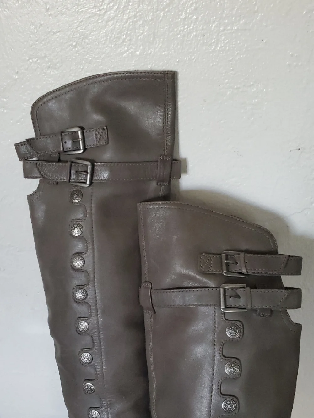 Sam Edelman Pierce 2 Button-Trim Tall Leather Riding Boots in Grey Size 8